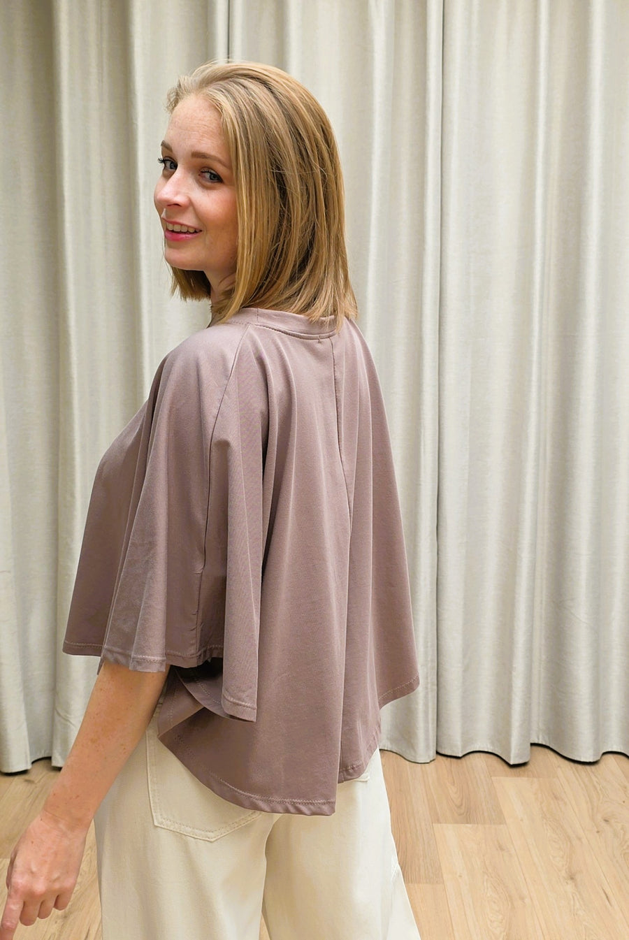 Victoria shirt