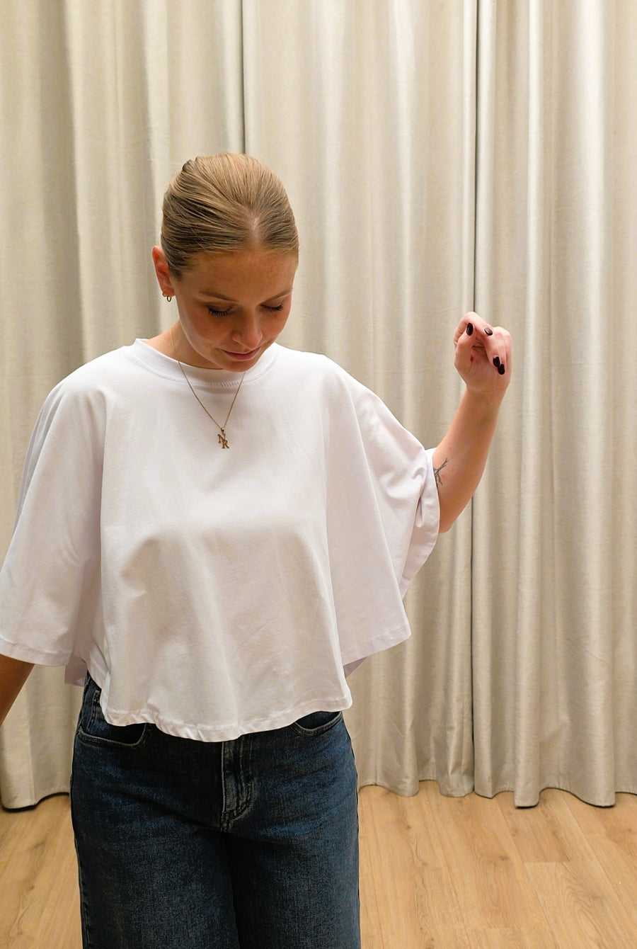 Victoria shirt